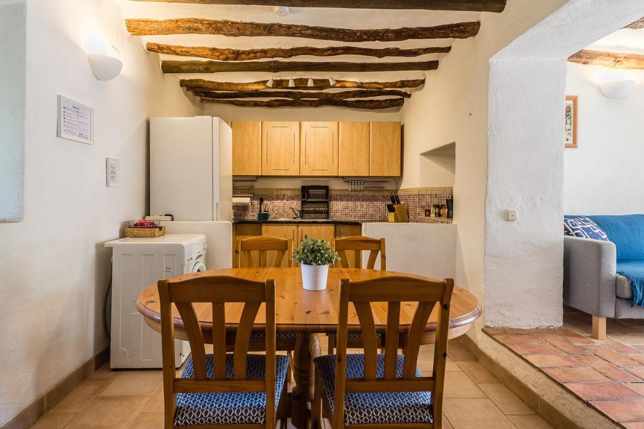 Casa Mundo - 16Th Century Traditional White Village House With Pool Pinos del Valle Esterno foto