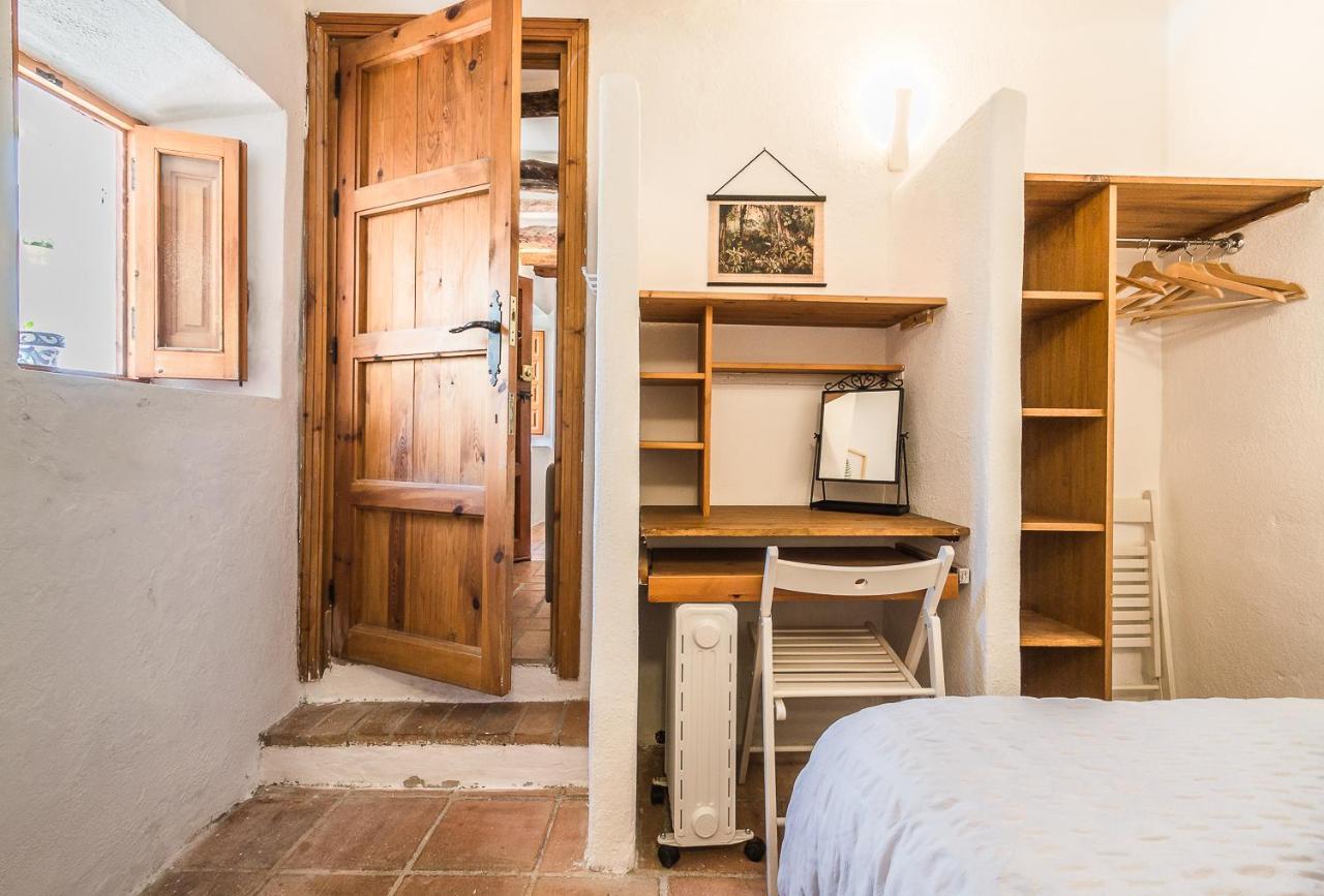 Casa Mundo - 16Th Century Traditional White Village House With Pool Pinos del Valle Esterno foto